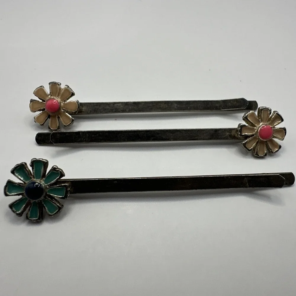 Vintage‎ Enamel daisy flower bobby pins Hair Up Do